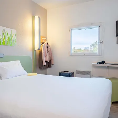 Ibis Budget Rouen Parc Des Expos Zenith Hotel 2*