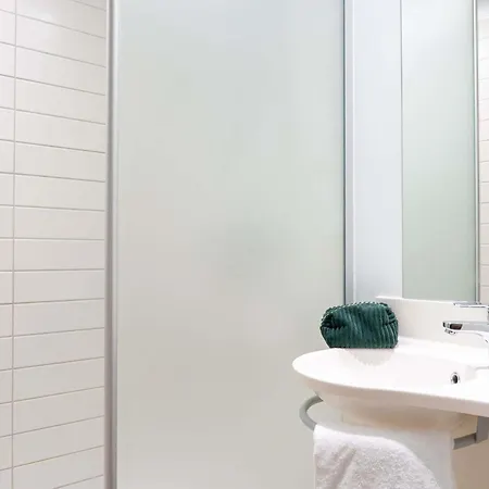 Ibis Budget Rouen Parc Des Expos Zenith Hotel